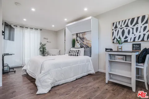 $1,125,000 | 7519 La Salle Avenue, Los Angeles, CA 90047