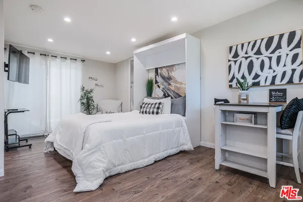 $1,125,000 | 7519 La Salle Avenue, Los Angeles, CA 90047