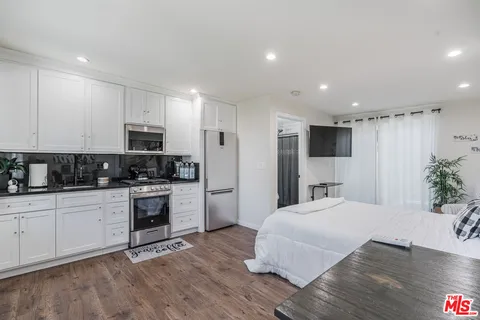 $1,125,000 | 7519 La Salle Avenue, Los Angeles, CA 90047
