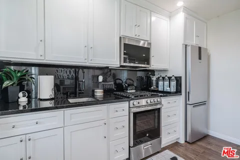 $1,125,000 | 7519 La Salle Avenue, Los Angeles, CA 90047