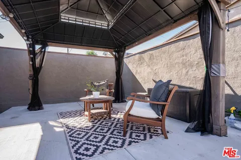 $1,125,000 | 7519 La Salle Avenue, Los Angeles, CA 90047