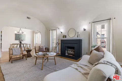 $1,125,000 | 7519 La Salle Avenue, Los Angeles, CA 90047