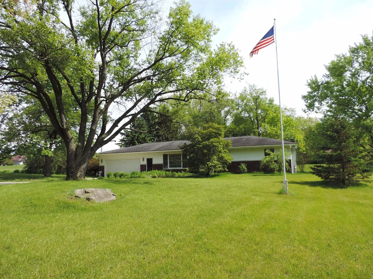 7475 Walsh Road Dexter, MI 48130 - Photo 2 of 10 Photo 2