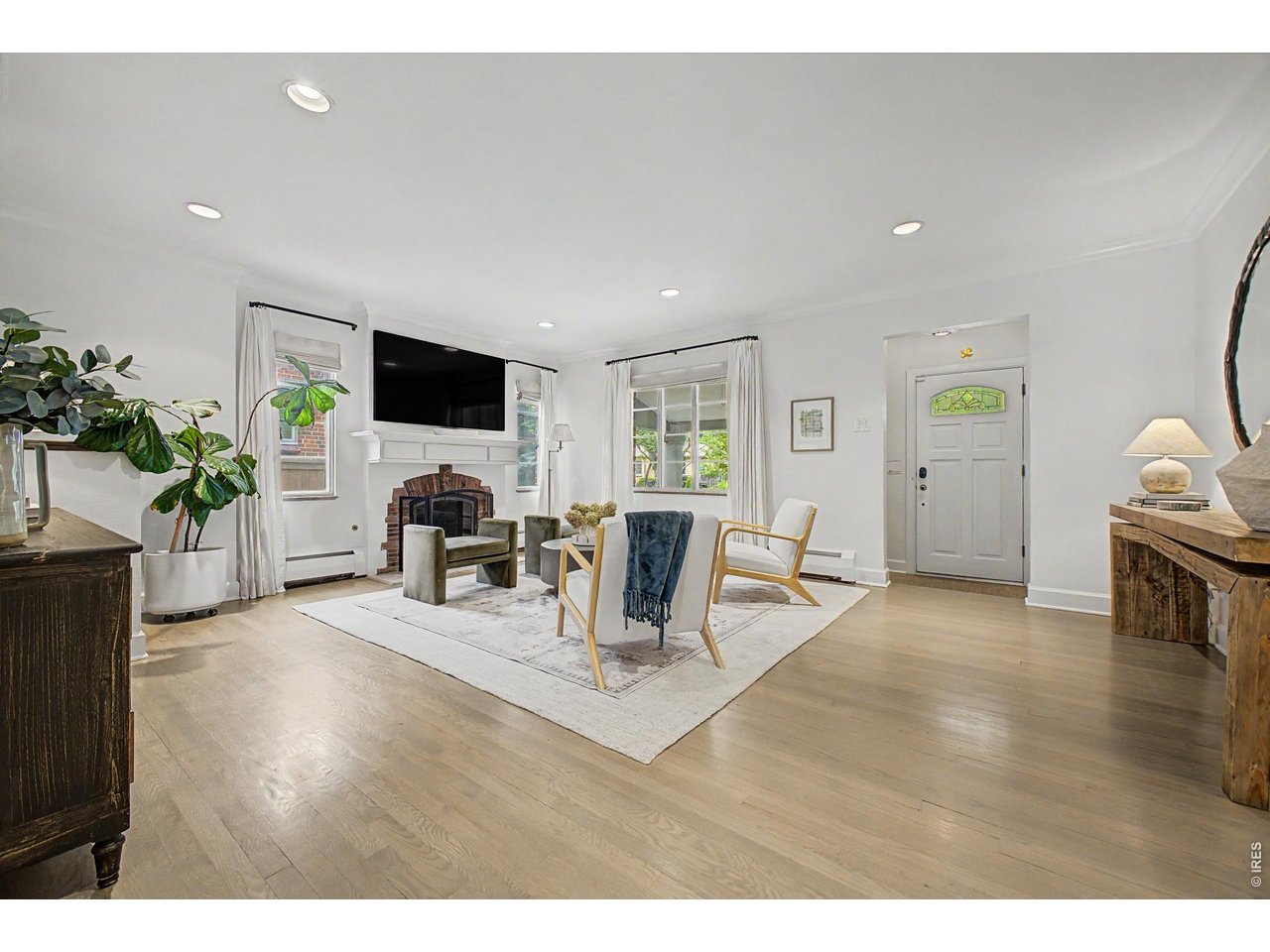 910 South Euclid Way Denver, CO 80209 - Photo 3 of 48