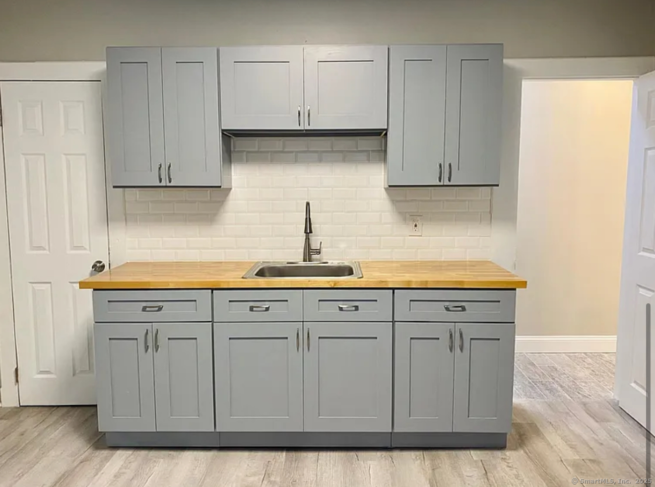 87 Caroline Street, Unit 1 Bridgeport, CT 06608 - Photo 2 of 5