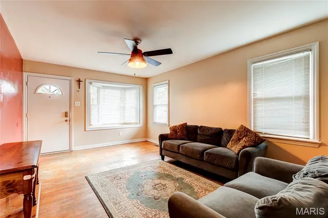 $120,000 | 279 Elmdale Court, Florissant, MO 63031