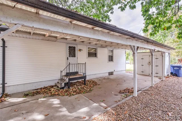 $120,000 | 279 Elmdale Court, Florissant, MO 63031