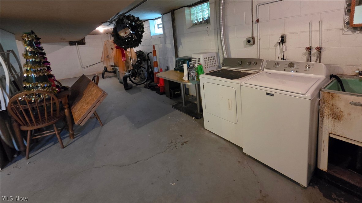 9563 Whitewood Road Brecksville, OH 44141 - Photo 23 of 31 Lower Level Laundry