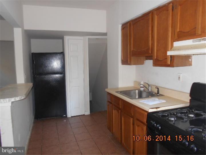 230 Ashby Road Upper Darby, PA 19082 - Photo 5 of 12 Kitchen