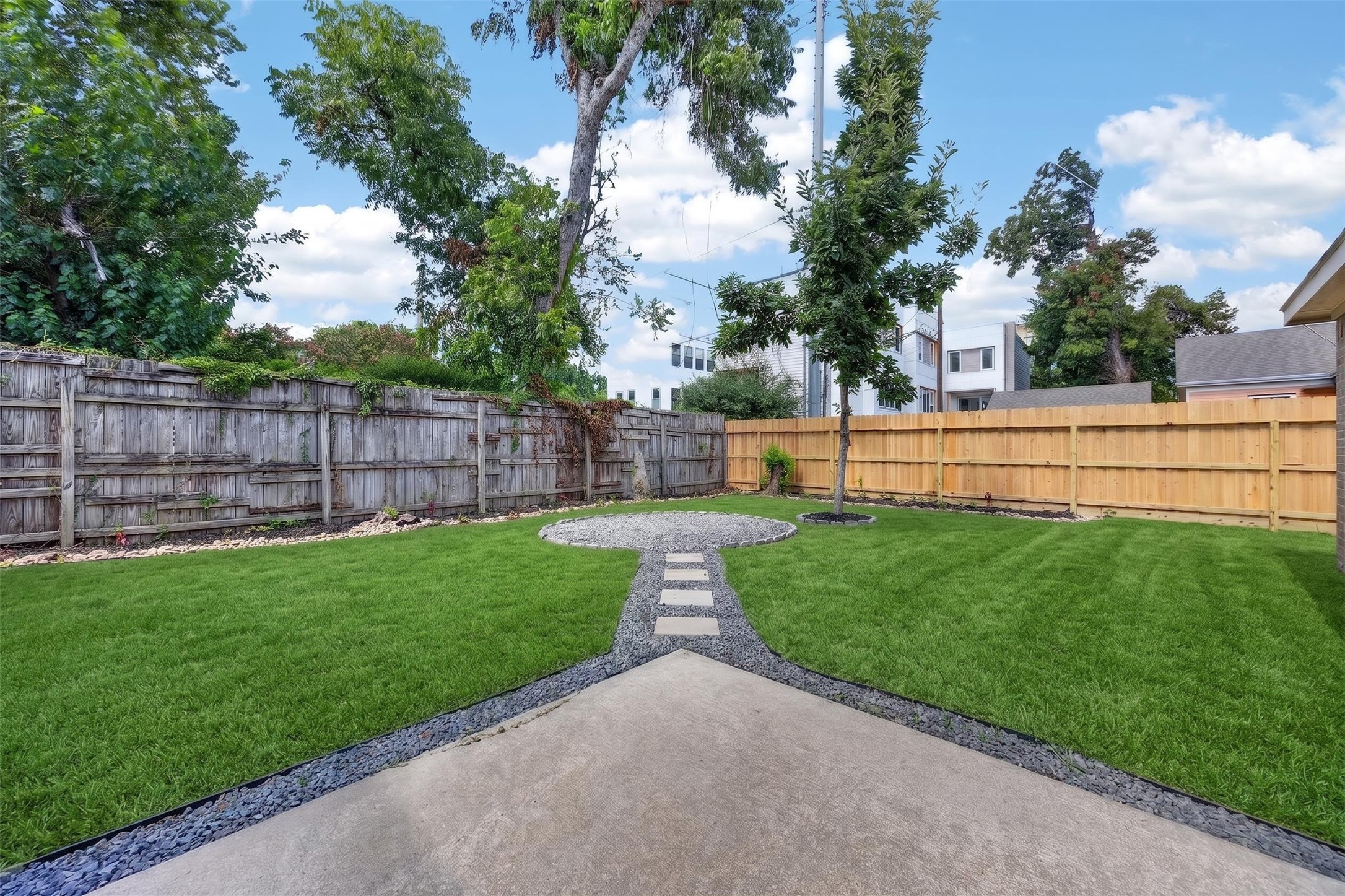 1302 Shearn Street Houston, TX 77007 - Photo 33 of 40