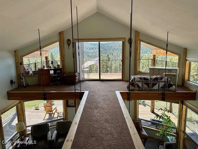 $518,000 | 23003 Deer Creek Road, Winchester, ID 83555