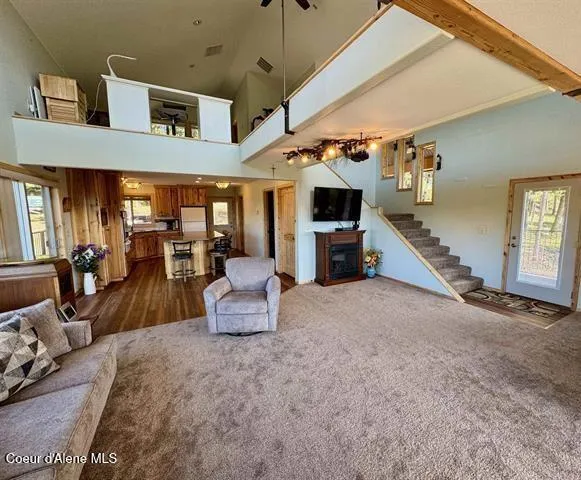 $518,000 | 23003 Deer Creek Road, Winchester, ID 83555