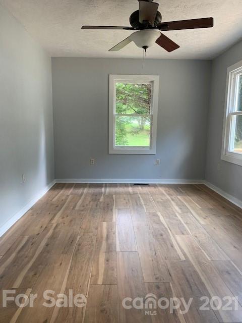 218 Roby Conley Road Marion, NC 28752 - Photo 6 of 28 Gallery Image 6