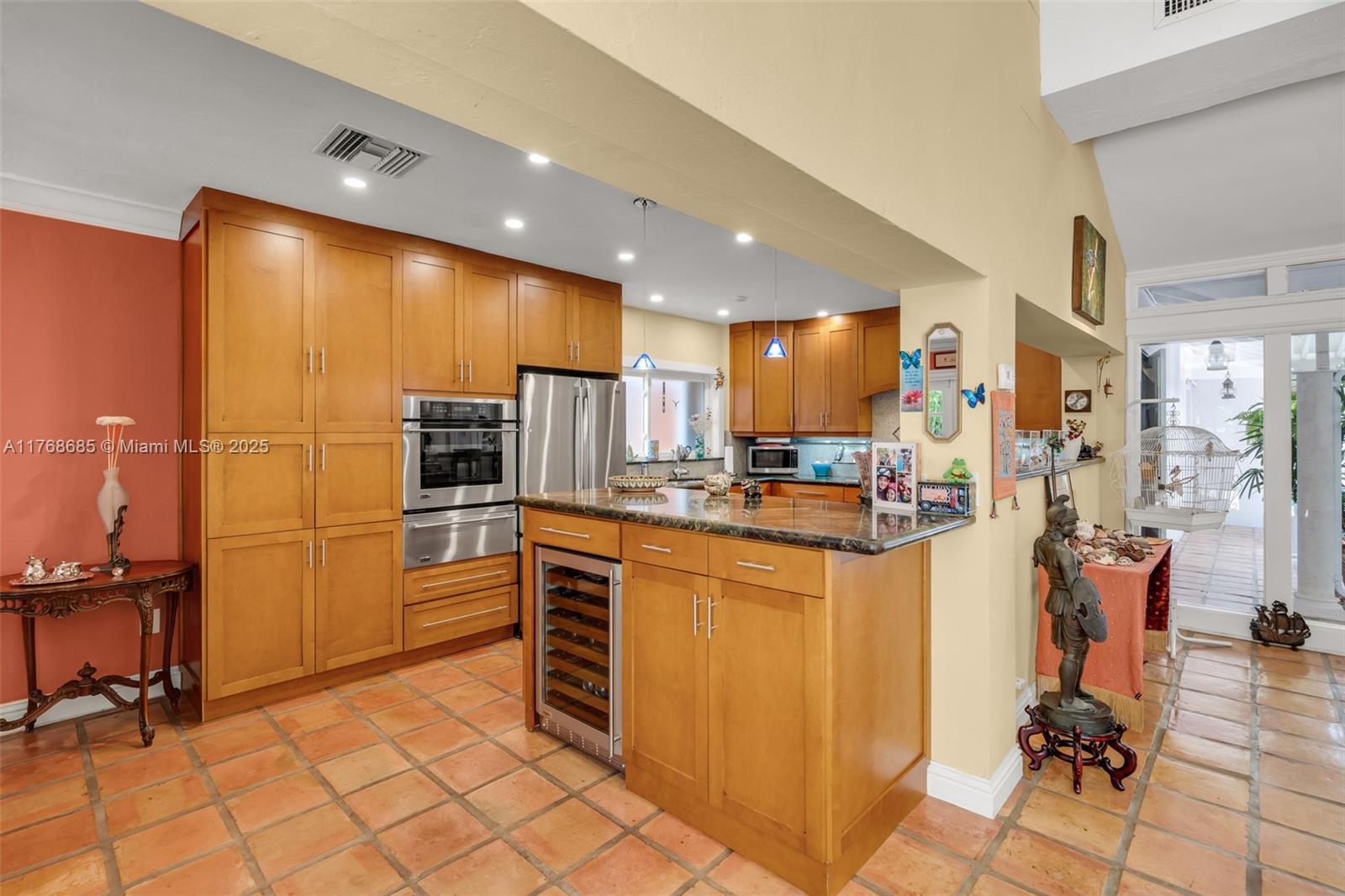 3240 Morris Lane Miami, FL 33133 - Photo 13 of 61