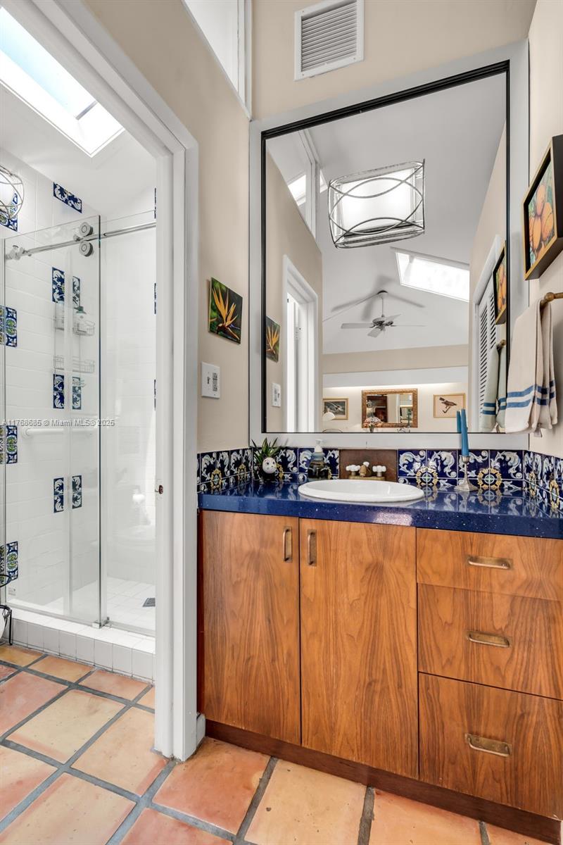 3240 Morris Lane Miami, FL 33133 - Photo 27 of 61