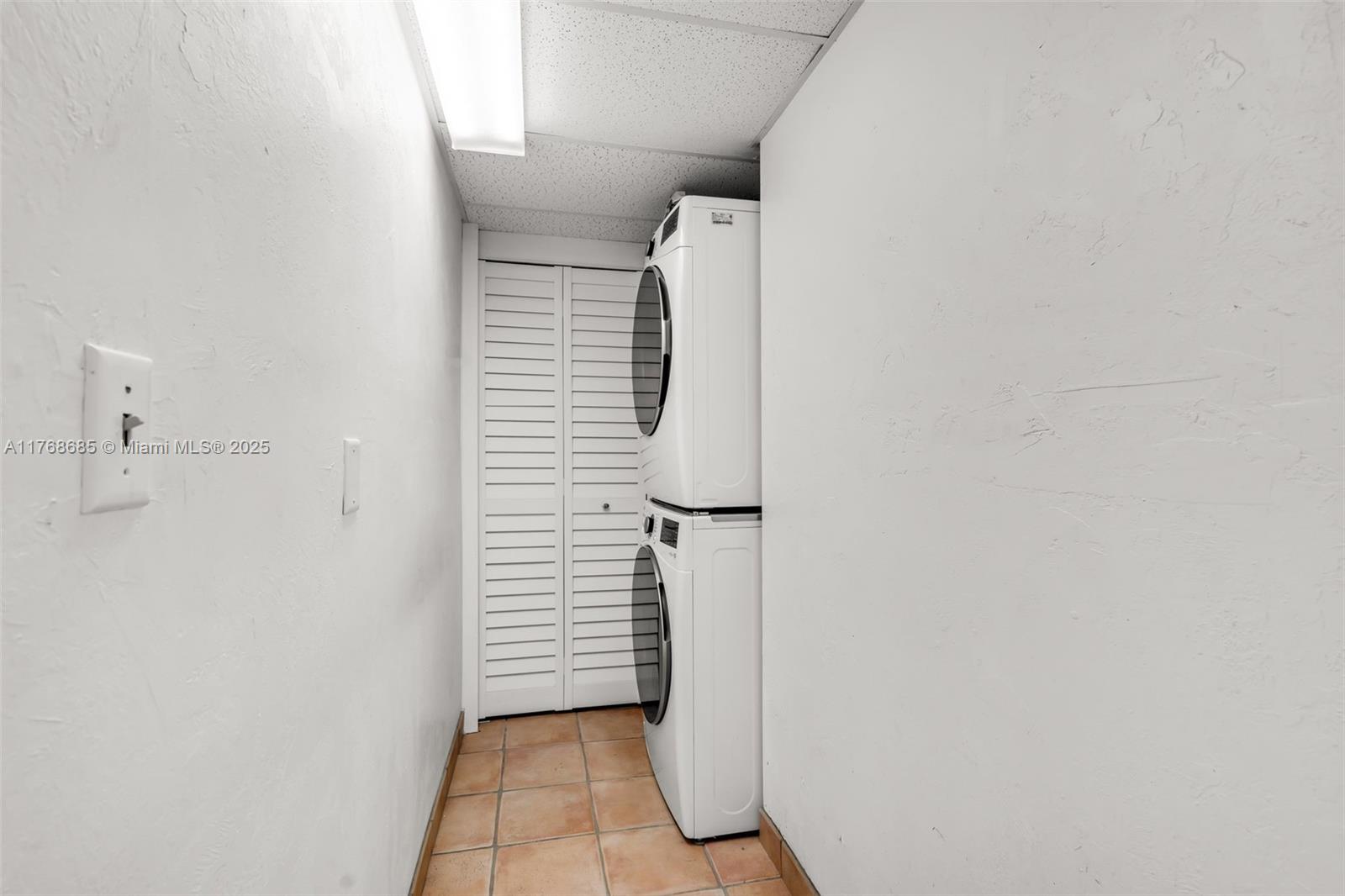 3240 Morris Lane Miami, FL 33133 - Photo 37 of 61