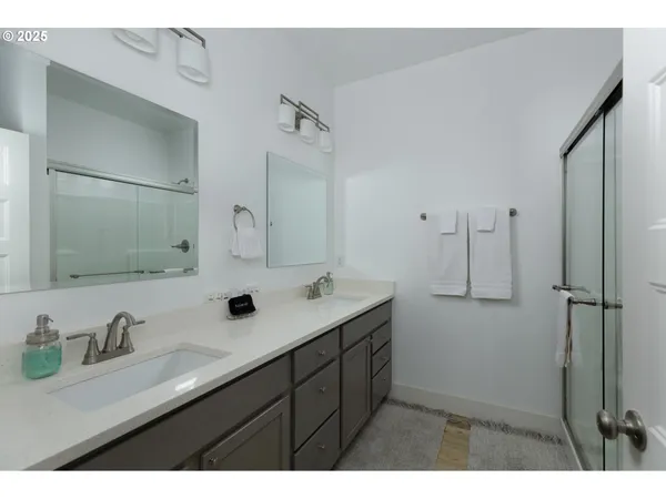 $550,000 | 541 Northwest Vancouver Avenue, Stevenson, WA 98648