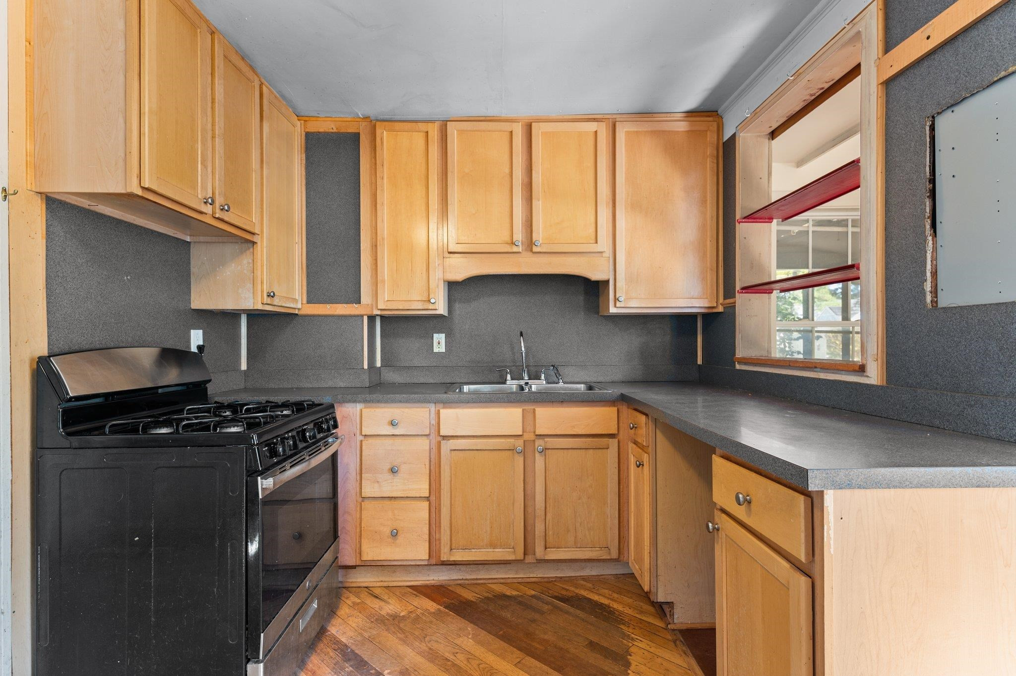 1104 Grace Street Raleigh, NC 27604 - Photo 8 of 31 Photo 8