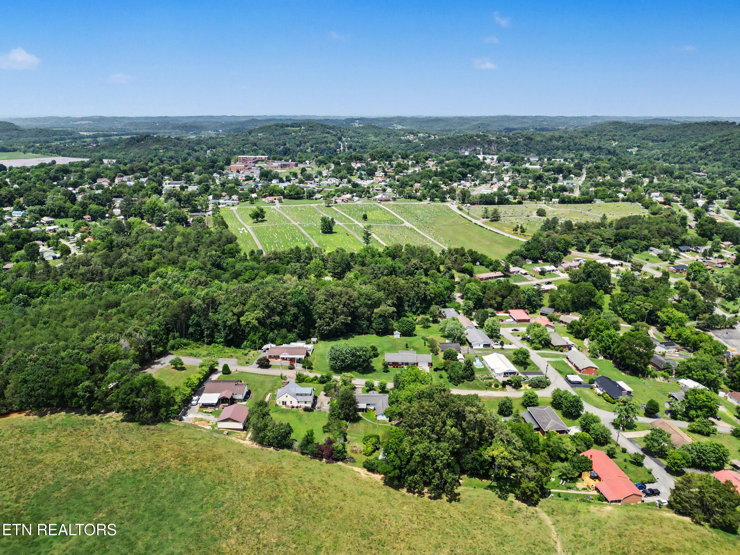 515 Morrell Street Newport, TN 37821 - Photo 41 of 44 39_dji_0180