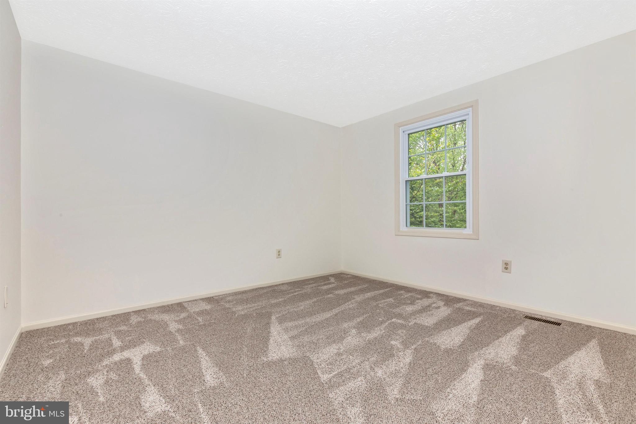 588 Pumphouse Road Frederick, MD 21703 - Photo 33 of 58 Bed room 3