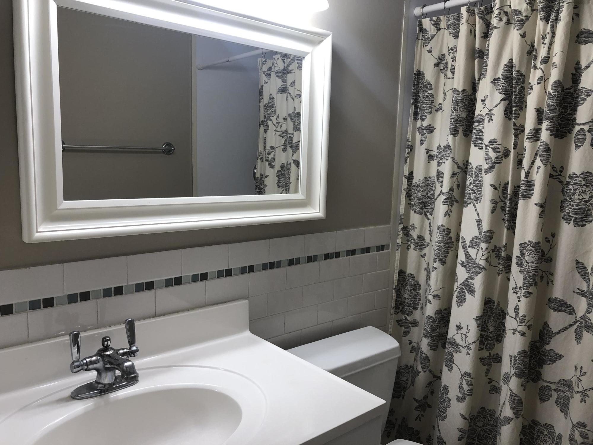 698 Northeast Spanish River Boulevard, Unit 160 Boca Raton, FL 33431 - Photo 16 of 28 rimary Bathroom