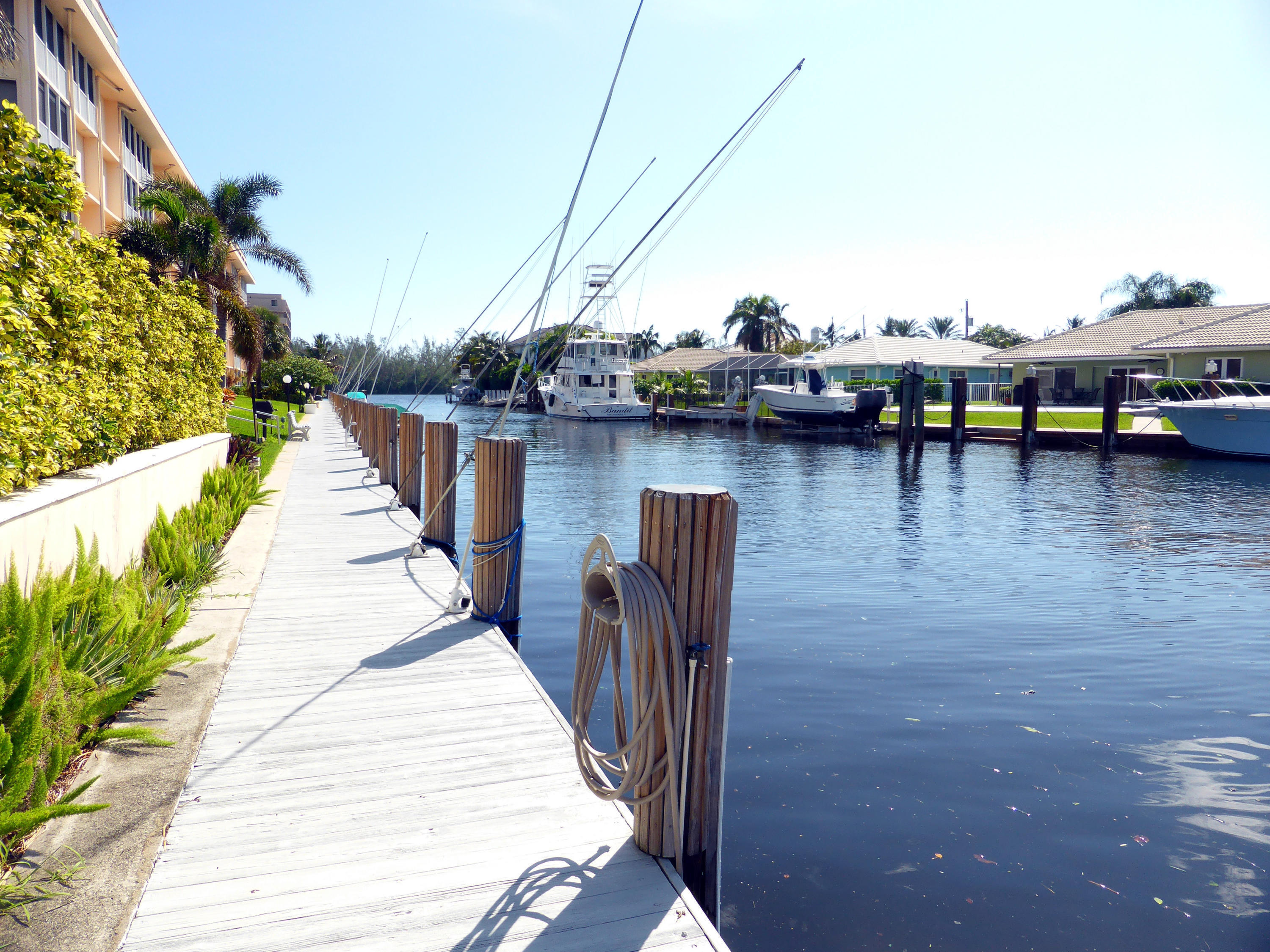 698 Northeast Spanish River Boulevard, Unit 160 Boca Raton, FL 33431 - Photo 25 of 28 Boat Docks