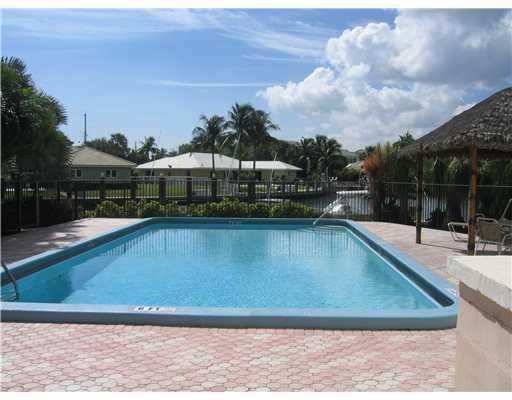 698 Northeast Spanish River Boulevard, Unit 160 Boca Raton, FL 33431 - Photo 27 of 28 Community Pool