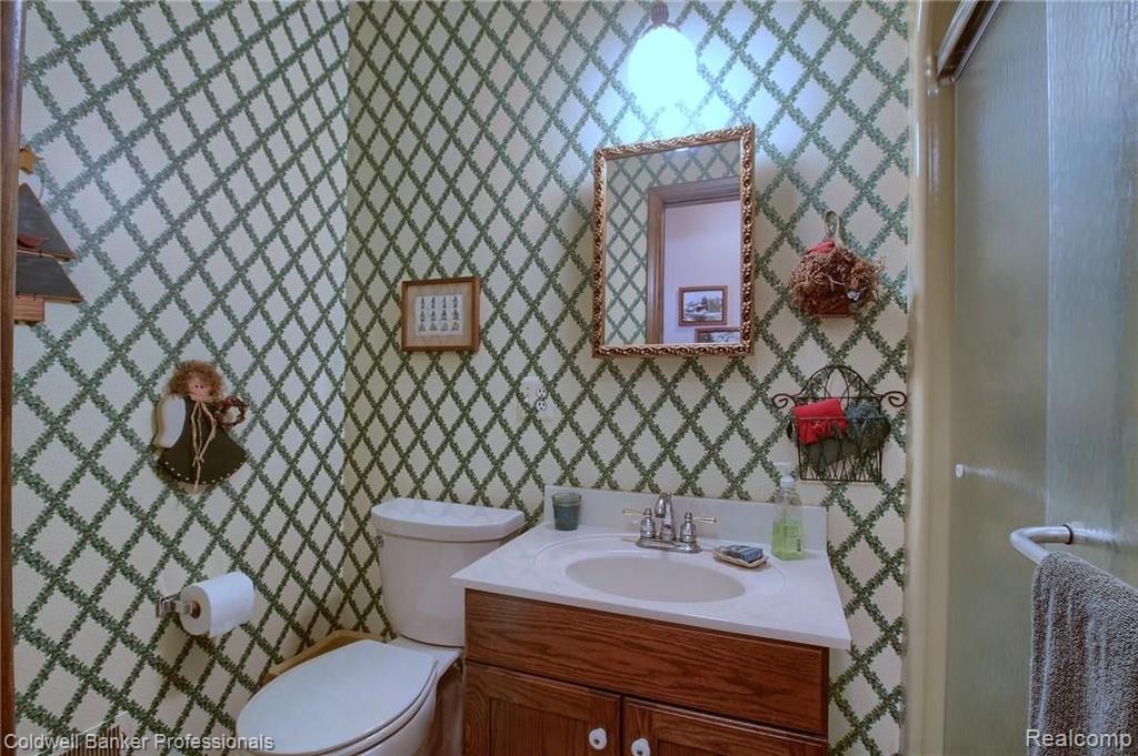 1381 North Livernois Road Rochester Hills, MI 48306 - Photo 19 of 34