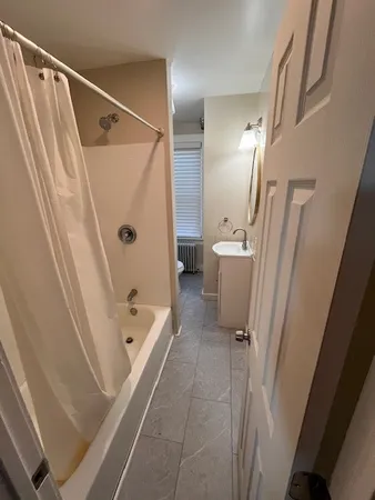 $2,200 | 8 Summer Street, Westerly, RI 02891