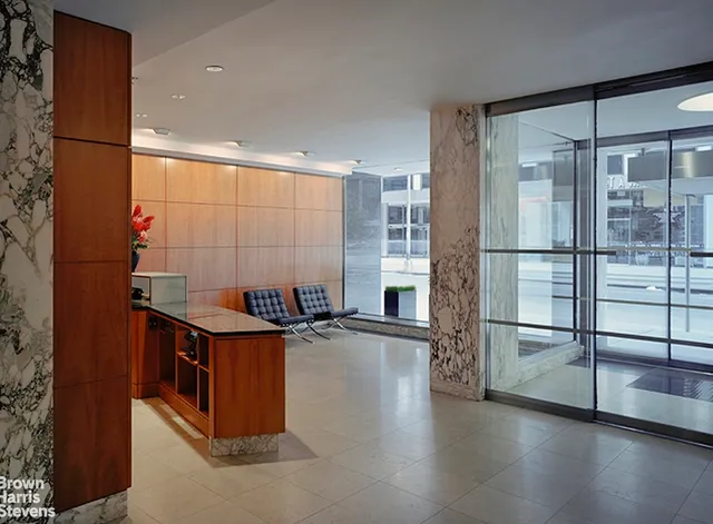 $599,000 | 77 West 55th Street, Unit 9K | Midtown Central