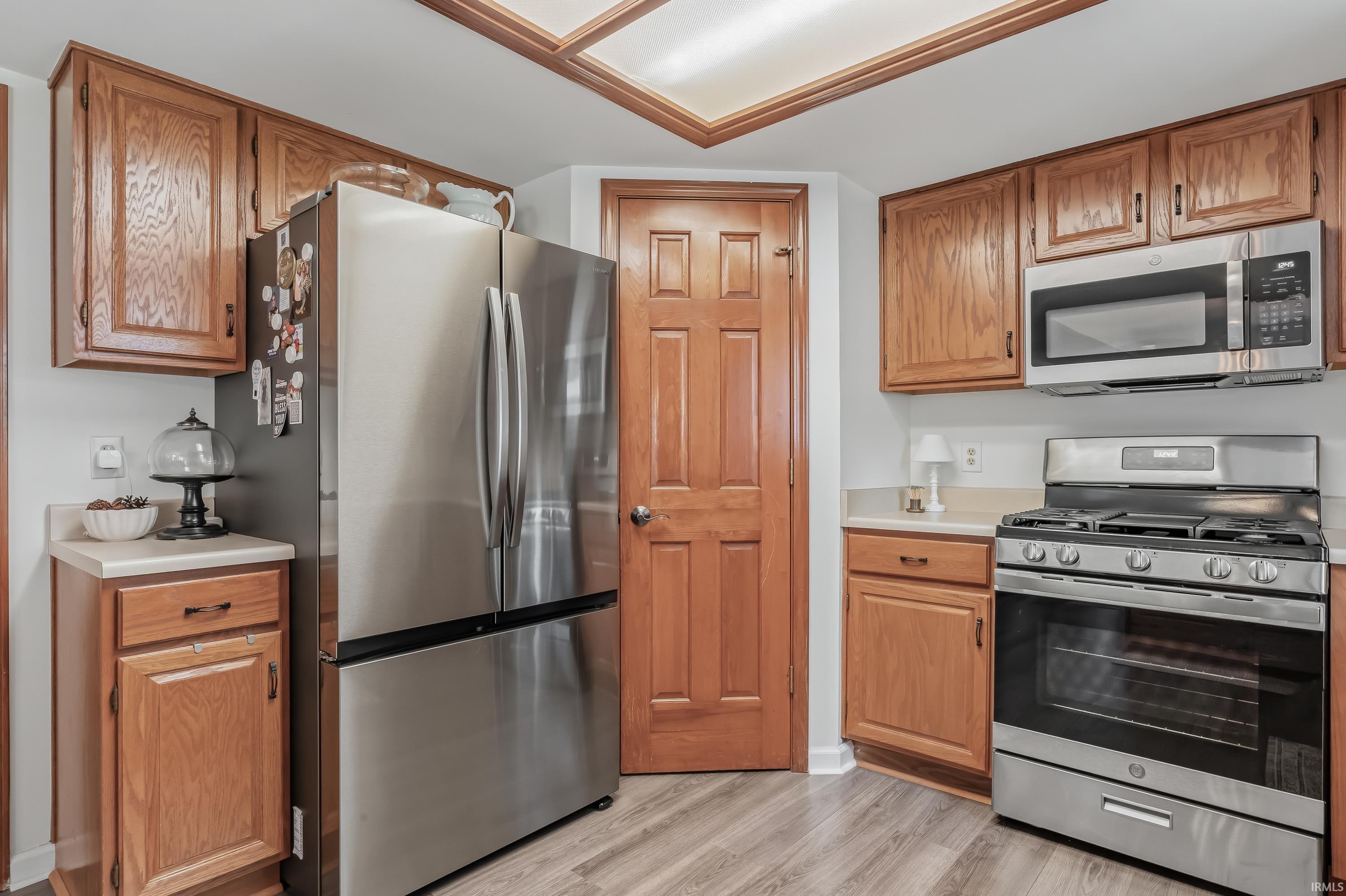 627 Wyss Ridge Drive Fort Wayne, IN 46819 - Photo 9 of 32