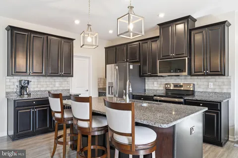 $495,000 | 7879 Uplands Drive, New Kent, VA 23124