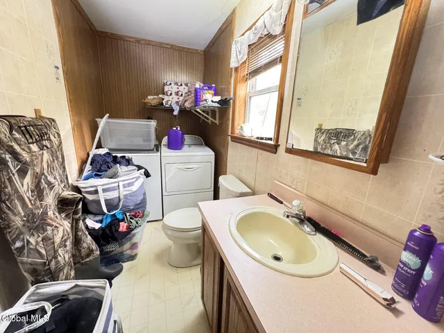 $220,000 | 902 Blodgett Hill Road, Coeymans, NY 12143