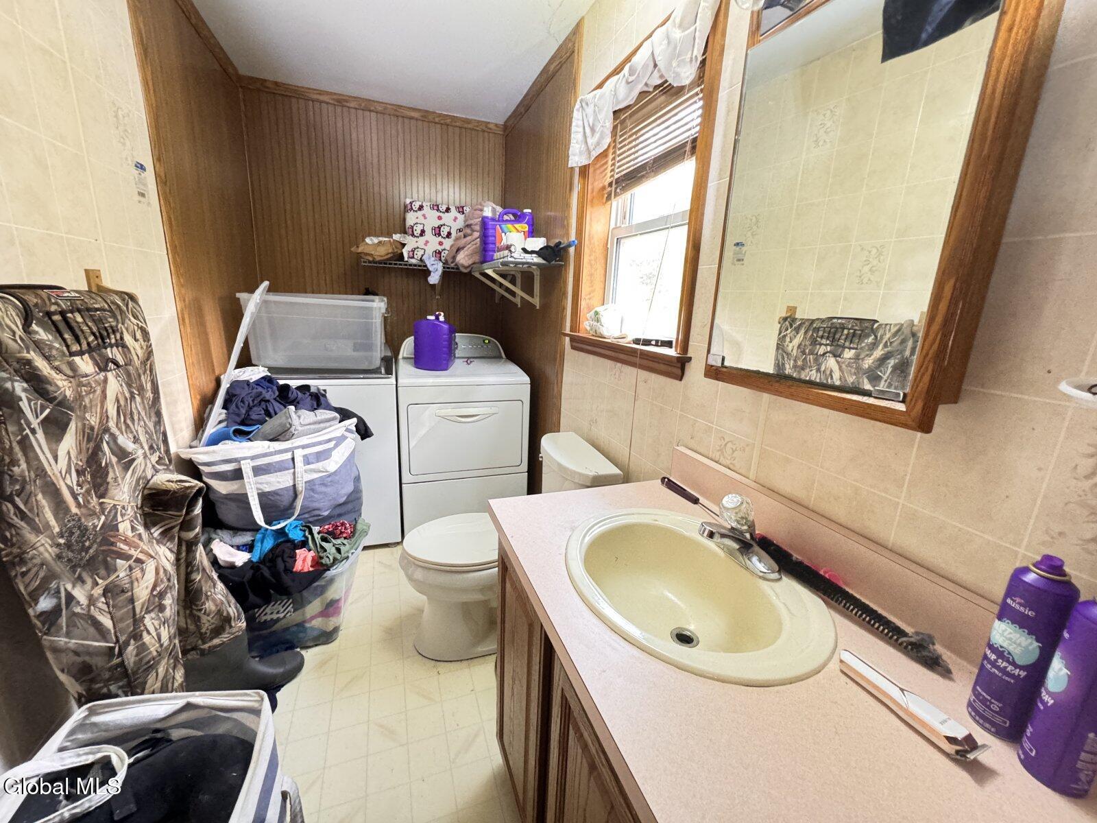 902 Blodgett Hill Road Coeymans, NY 12143 - Photo 14 of 29 Photo Oct 02 2025, 2 46 38 PM