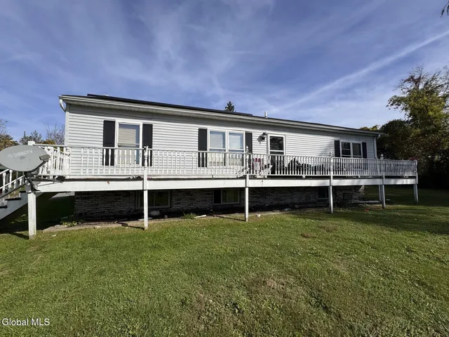 $220,000 | 902 Blodgett Hill Road, Coeymans, NY 12143