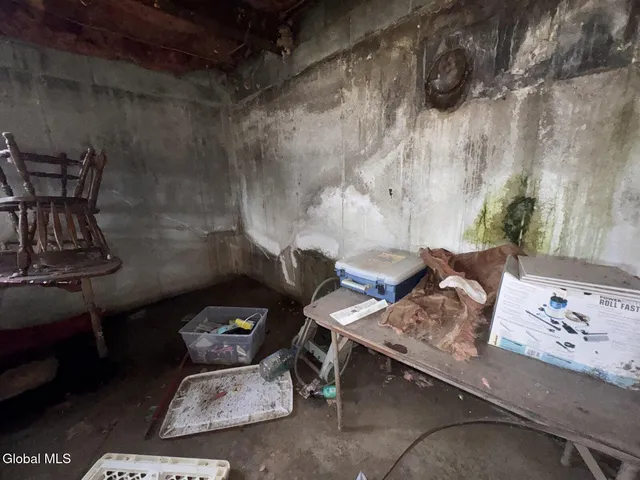 $220,000 | 902 Blodgett Hill Road, Coeymans, NY 12143