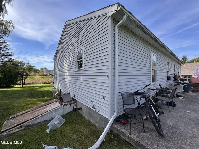 $220,000 | 902 Blodgett Hill Road, Coeymans, NY 12143