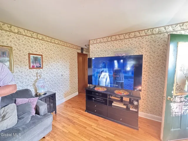 $220,000 | 902 Blodgett Hill Road, Coeymans, NY 12143