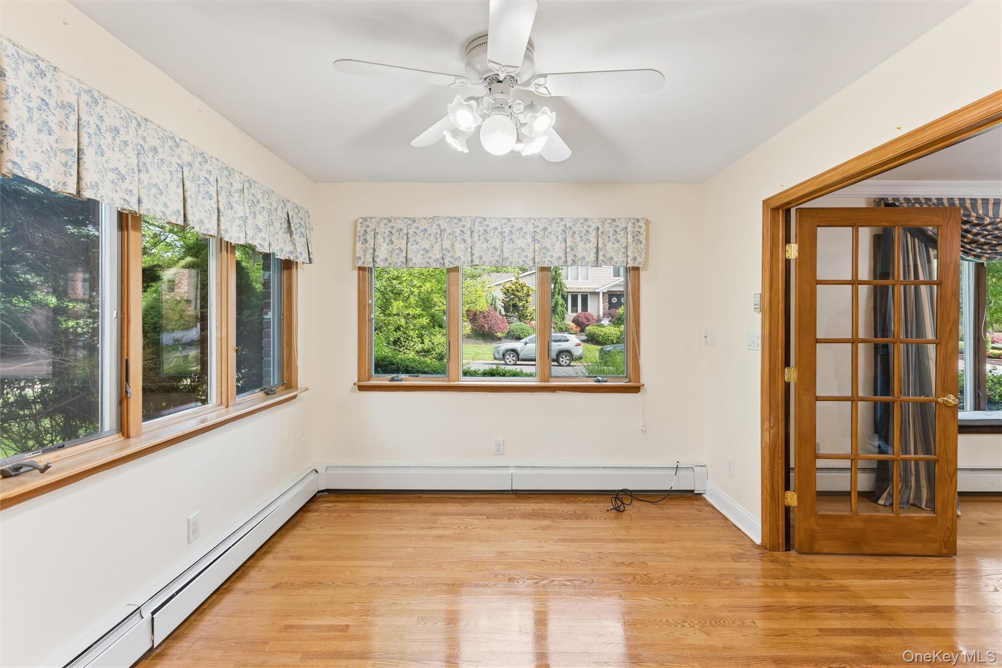 72 Lake End Road Merrick, NY 11566 - Photo 16 of 43