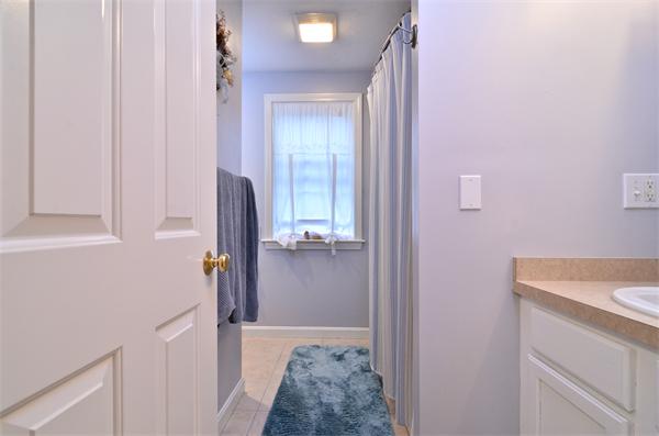 546 Wareham Road Plymouth, MA 02360 - Photo 14 of 20 Gallery Image 14