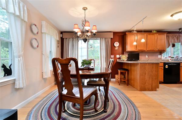 546 Wareham Road Plymouth, MA 02360 - Photo 6 of 20 Gallery Image 6