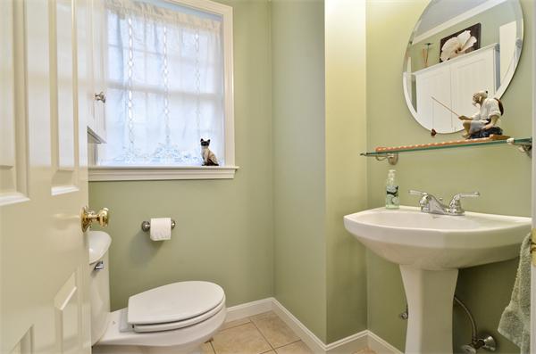 546 Wareham Road Plymouth, MA 02360 - Photo 10 of 20 Gallery Image 10