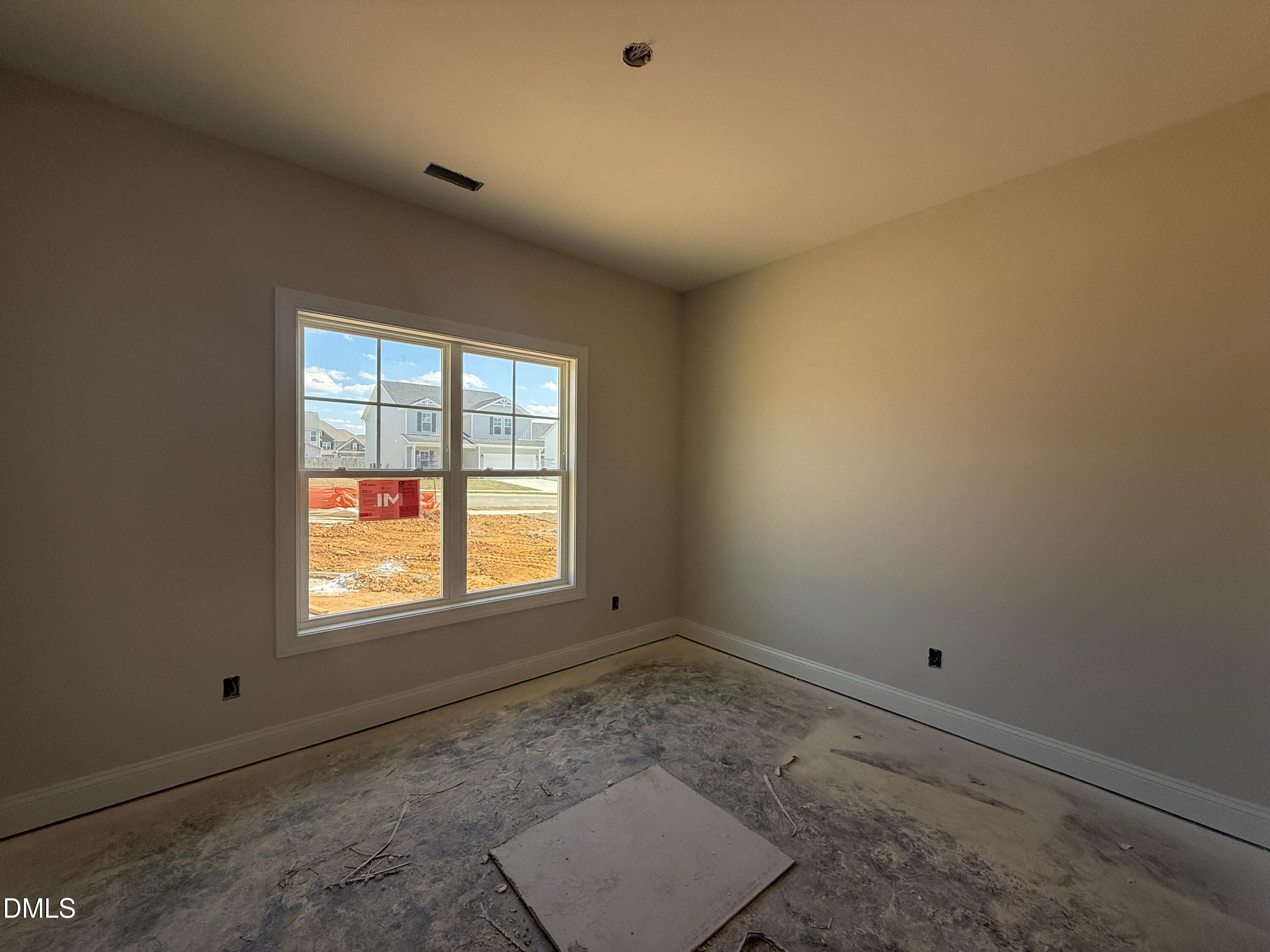 178 Brickendon Raeford, NC 28376 - Photo 7 of 15 an empty room with a window