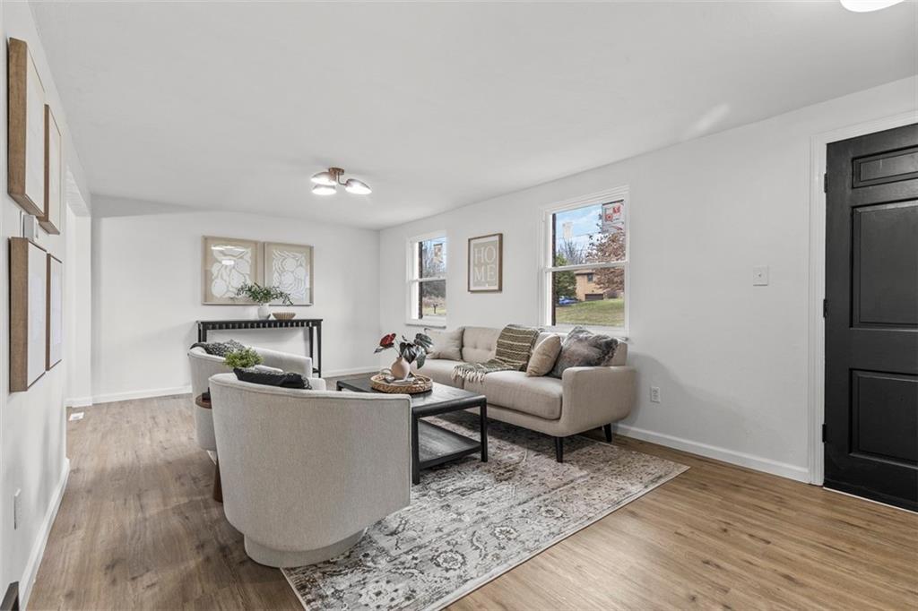 103 Old Farm Road Irwin, PA 15642 - Photo 5 of 47