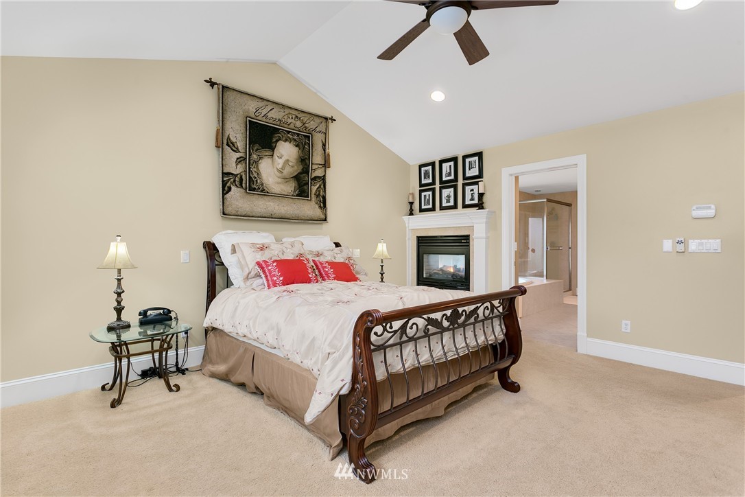 1817 Southeast 8th Place Renton, WA 98057 - Photo 14 of 24