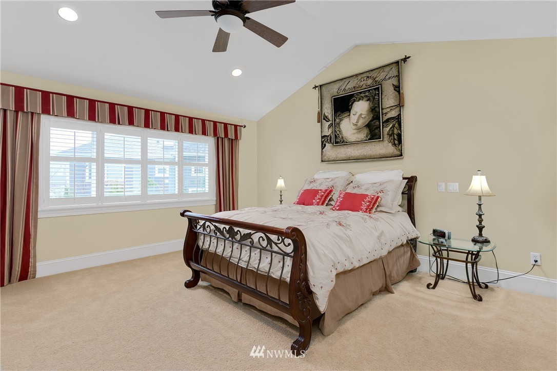 1817 Southeast 8th Place Renton, WA 98057 - Photo 3 of 24
