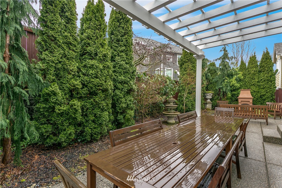 1817 Southeast 8th Place Renton, WA 98057 - Photo 23 of 24