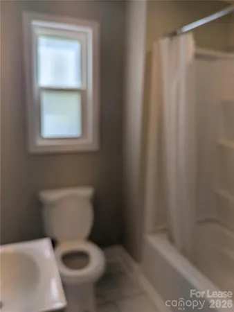 $1,600 | 806 North Woodland Drive, Lancaster, SC 29720