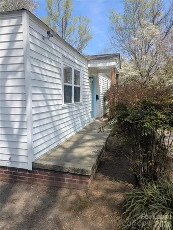 $1,600 | 806 North Woodland Drive, Lancaster, SC 29720