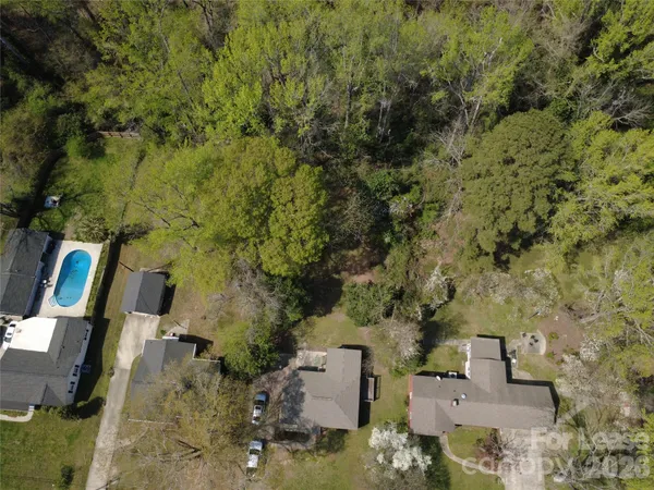 $1,600 | 806 North Woodland Drive, Lancaster, SC 29720